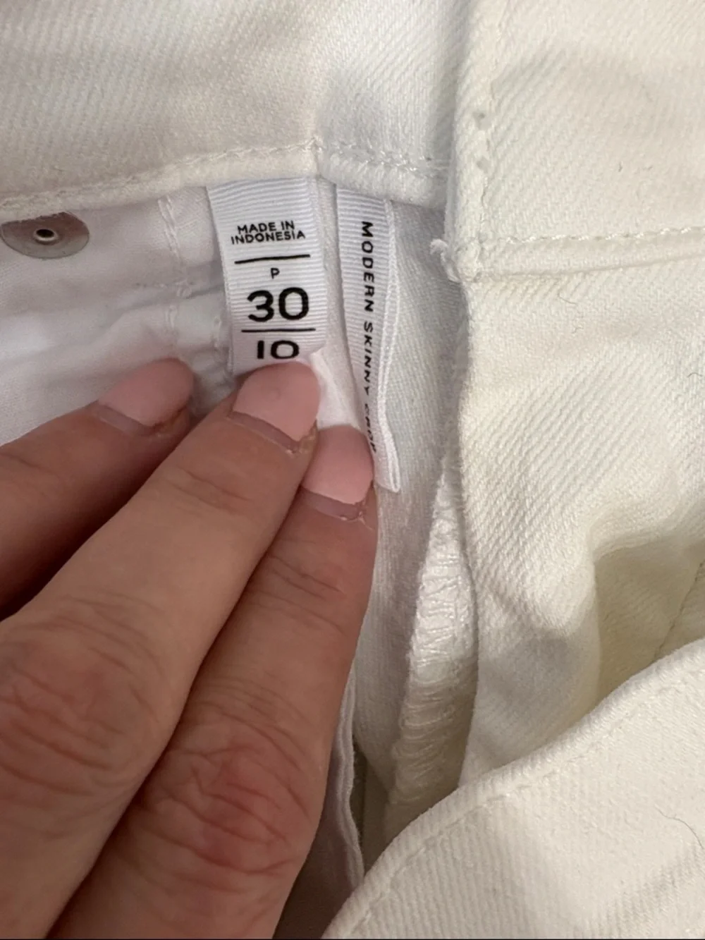 LOFT Petite Modern Skinny Crop Jeans White Denim - Picture 6 of 6